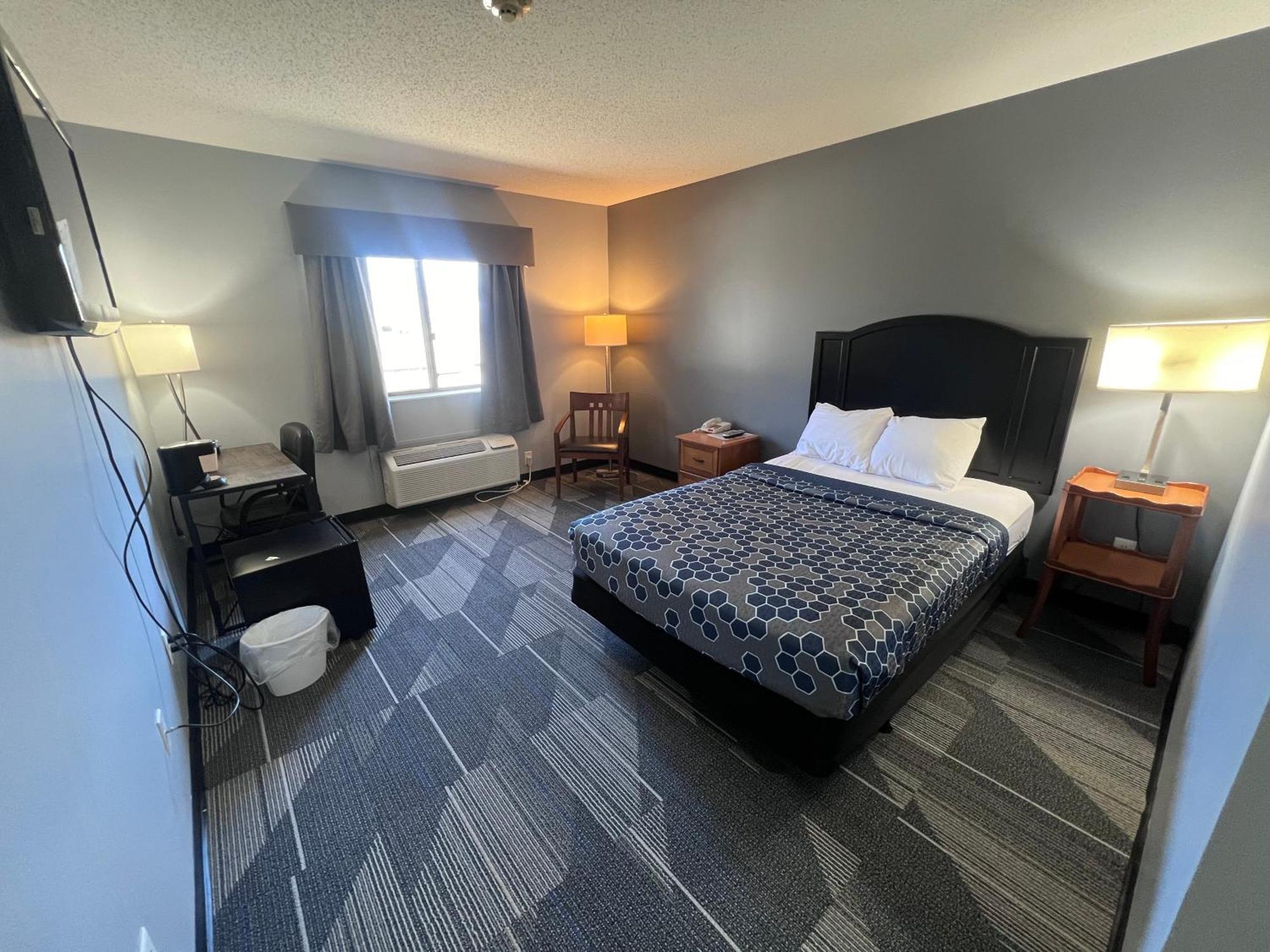 American Inn And Suites Ionia Exterior photo